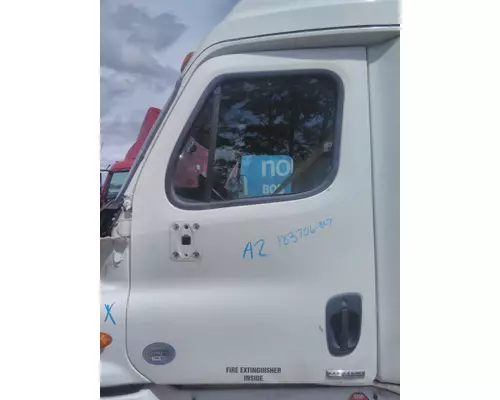 FREIGHTLINER CASCADIA 2008-2018 DOOR ASSEMBLY, FRONT