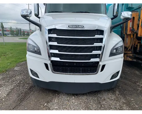 FREIGHTLINER CASCADIA 2017-2025 BUMPER ASSEMBLY, FRONT