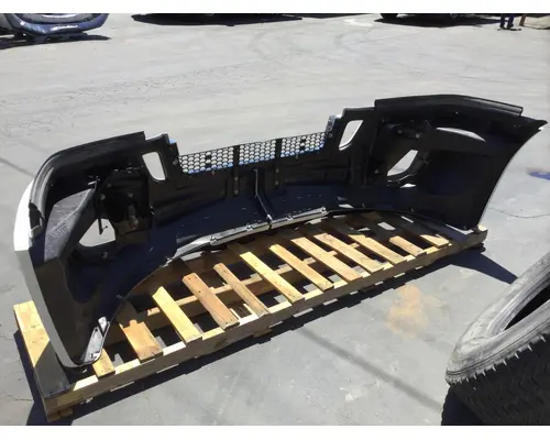 FREIGHTLINER CASCADIA 2017-2025 BUMPER ASSEMBLY, FRONT