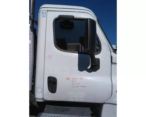 FREIGHTLINER CASCADIA 2018-2025 DOOR ASSEMBLY, FRONT