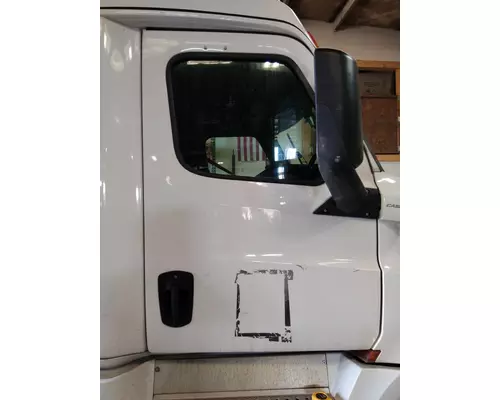 FREIGHTLINER CASCADIA 2018-2025 DOOR ASSEMBLY, FRONT