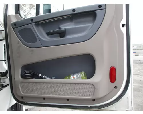 FREIGHTLINER CASCADIA 2018-2025 DOOR ASSEMBLY, FRONT