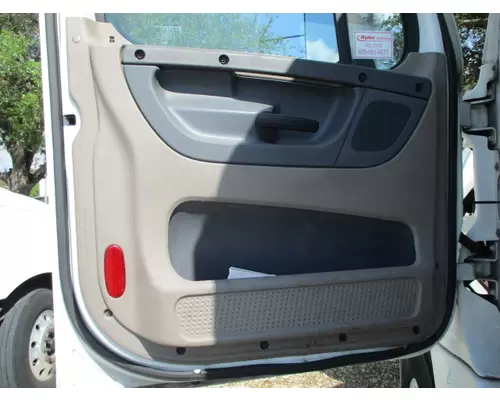 FREIGHTLINER CASCADIA 2018-2025 DOOR ASSEMBLY, FRONT