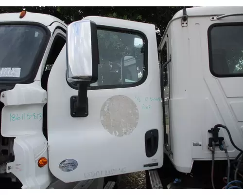 FREIGHTLINER CASCADIA 2018-2025 DOOR ASSEMBLY, FRONT