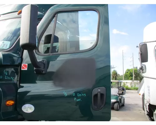 FREIGHTLINER CASCADIA 2018-2025 DOOR ASSEMBLY, FRONT