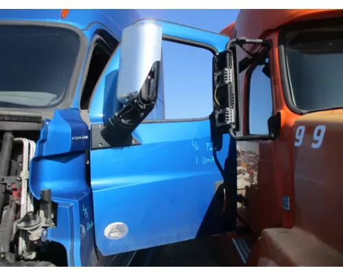 FREIGHTLINER CASCADIA 2018-2025 DOOR ASSEMBLY, FRONT