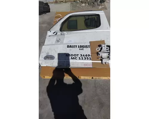 FREIGHTLINER CASCADIA 2018-2025 DOOR ASSEMBLY, FRONT