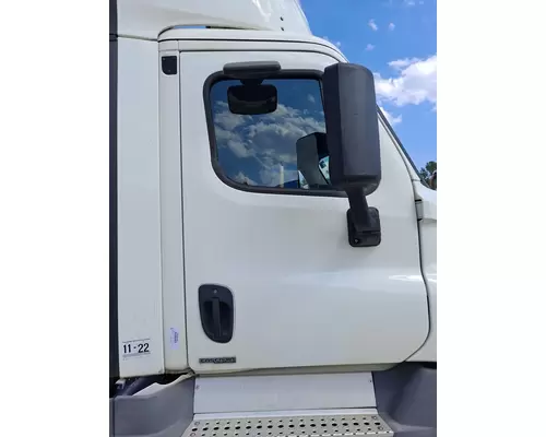 FREIGHTLINER CASCADIA 2018-2025 DOOR ASSEMBLY, FRONT