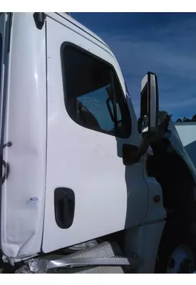 FREIGHTLINER CASCADIA 2018-2025 DOOR ASSEMBLY, FRONT