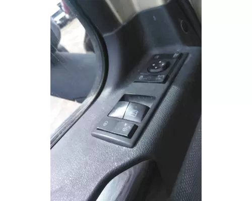 FREIGHTLINER CASCADIA 2018-2025 DOOR ASSEMBLY, FRONT