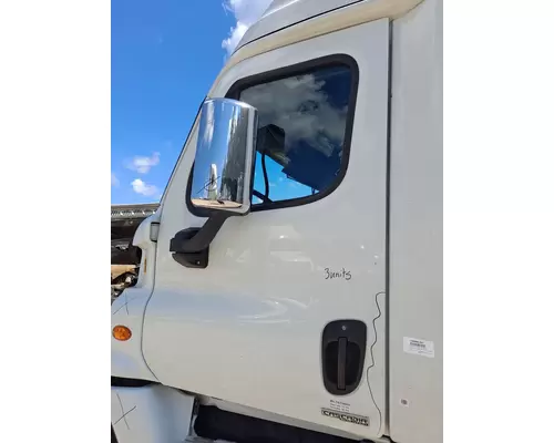 FREIGHTLINER CASCADIA 2018-2025 DOOR ASSEMBLY, FRONT