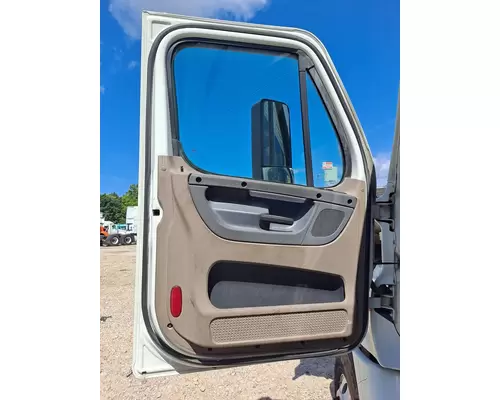 FREIGHTLINER CASCADIA 2018-2025 DOOR ASSEMBLY, FRONT