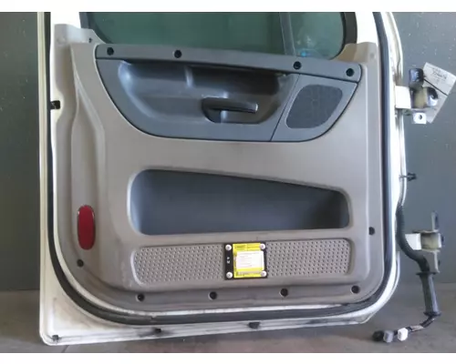 FREIGHTLINER CASCADIA 2018-2025 DOOR ASSEMBLY, FRONT