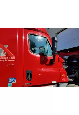 FREIGHTLINER CASCADIA 2018-2025 DOOR ASSEMBLY, FRONT