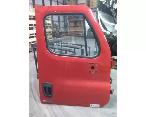 FREIGHTLINER CASCADIA 2018-2025 DOOR ASSEMBLY, FRONT