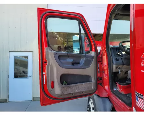 FREIGHTLINER CASCADIA 2018-2025 DOOR ASSEMBLY, FRONT