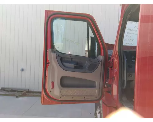FREIGHTLINER CASCADIA 2018-2025 DOOR ASSEMBLY, FRONT