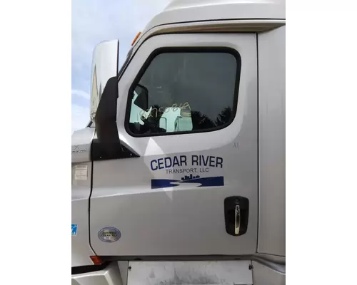 FREIGHTLINER CASCADIA 2018-2025 DOOR ASSEMBLY, FRONT