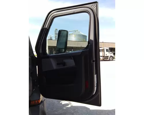 FREIGHTLINER CASCADIA 2018-2025 DOOR ASSEMBLY, FRONT