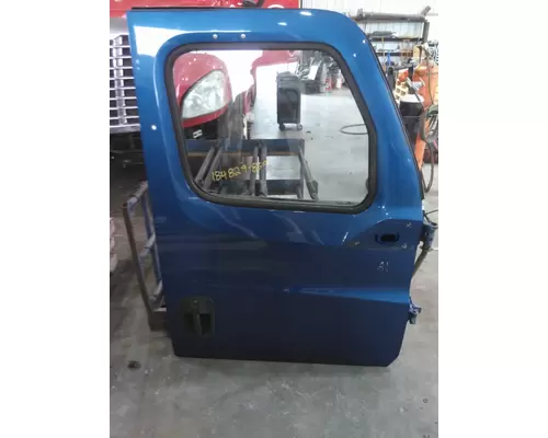 FREIGHTLINER CASCADIA 2018-2025 DOOR ASSEMBLY, FRONT