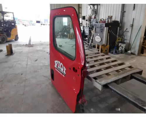 FREIGHTLINER CASCADIA 2018-2025 DOOR ASSEMBLY, FRONT