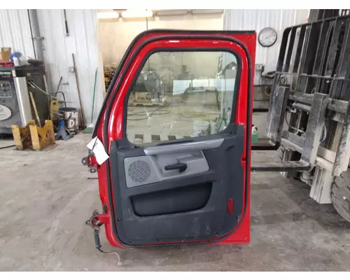 FREIGHTLINER CASCADIA 2018-2025 DOOR ASSEMBLY, FRONT