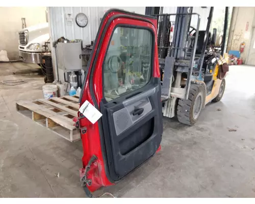 FREIGHTLINER CASCADIA 2018-2025 DOOR ASSEMBLY, FRONT