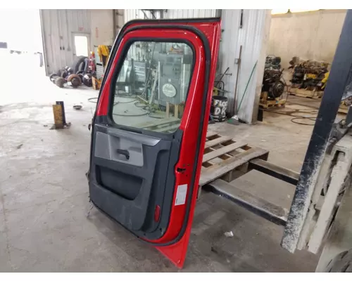 FREIGHTLINER CASCADIA 2018-2025 DOOR ASSEMBLY, FRONT