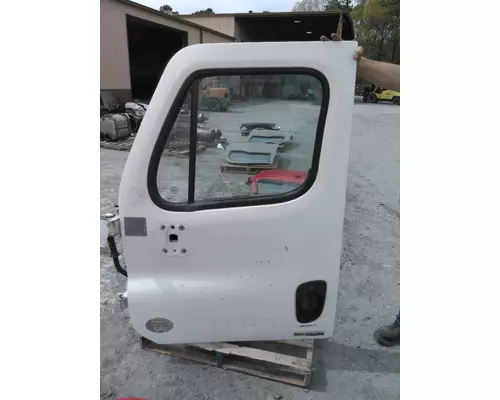 FREIGHTLINER CASCADIA 2018-2025 DOOR ASSEMBLY, FRONT