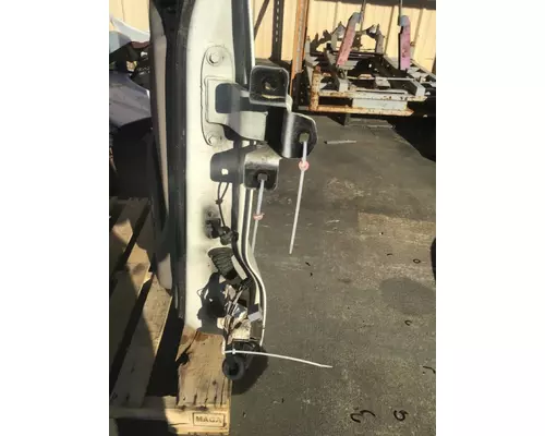 FREIGHTLINER CASCADIA 2018-2025 DOOR ASSEMBLY, FRONT