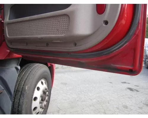 FREIGHTLINER CASCADIA 2018-2025 DOOR ASSEMBLY, FRONT