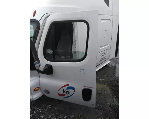 FREIGHTLINER CASCADIA 2018-2025 DOOR ASSEMBLY, FRONT
