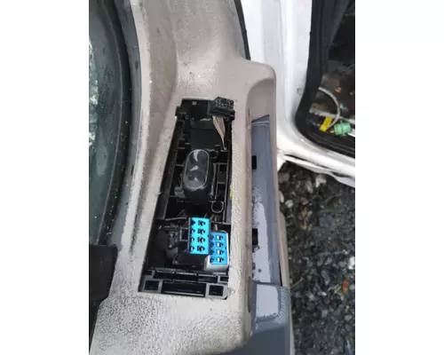 FREIGHTLINER CASCADIA 2018-2025 DOOR ASSEMBLY, FRONT