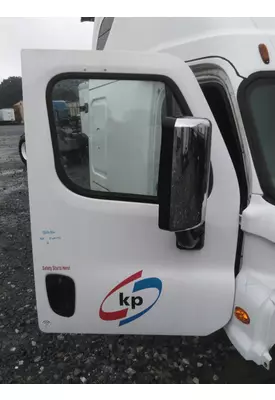 FREIGHTLINER CASCADIA 2018-2025 DOOR ASSEMBLY, FRONT