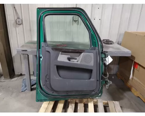 FREIGHTLINER CASCADIA 2018-2025 DOOR ASSEMBLY, FRONT