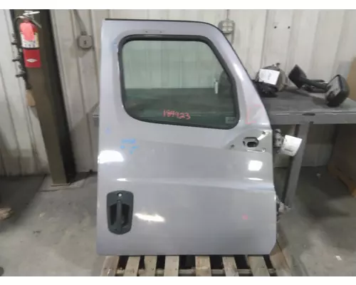 FREIGHTLINER CASCADIA 2018-2025 DOOR ASSEMBLY, FRONT