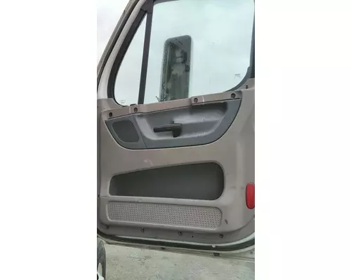 FREIGHTLINER CASCADIA 2018-2025 DOOR ASSEMBLY, FRONT