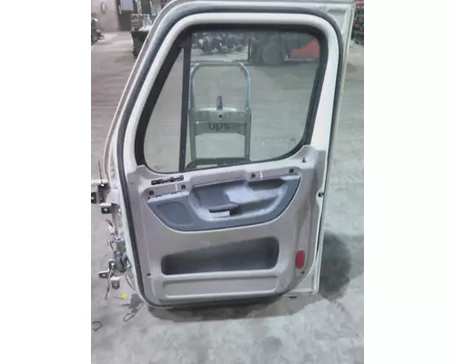FREIGHTLINER CASCADIA 2018-2025 DOOR ASSEMBLY, FRONT