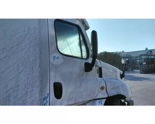 FREIGHTLINER CASCADIA 2018-2025 DOOR ASSEMBLY, FRONT