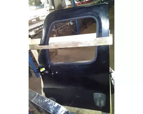 FREIGHTLINER CASCADIA 2018-2025 DOOR ASSEMBLY, FRONT