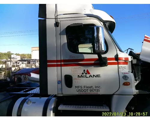 FREIGHTLINER CASCADIA 2018-2025 DOOR ASSEMBLY, FRONT