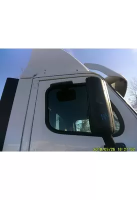 FREIGHTLINER CASCADIA 2018-2025 DOOR ASSEMBLY, FRONT