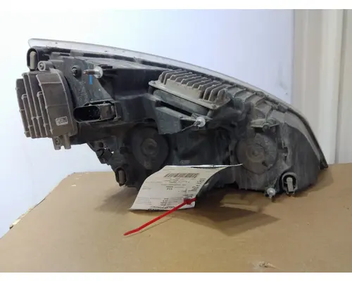 FREIGHTLINER CASCADIA 2018-2025 HEADLAMP ASSEMBLY