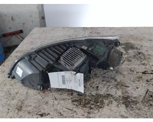 FREIGHTLINER CASCADIA 2018-2025 HEADLAMP ASSEMBLY