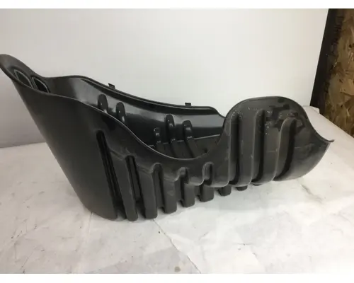 FREIGHTLINER CASCADIA  FENDER-INNER