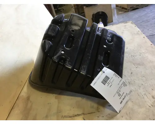 FREIGHTLINER CASCADIA  FENDER-INNER