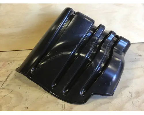 FREIGHTLINER CASCADIA  FENDER-INNER