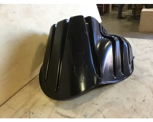 FREIGHTLINER CASCADIA  FENDER-INNER