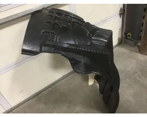 FREIGHTLINER CASCADIA  FENDER-INNER