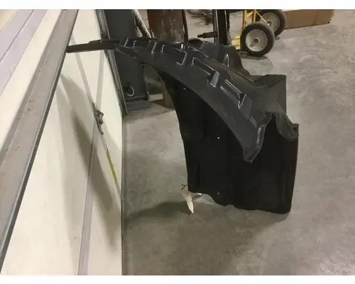 FREIGHTLINER CASCADIA  FENDER-INNER